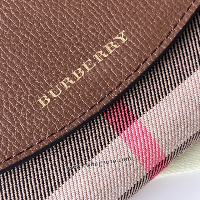 Burberry專門店新款女士短夾錢包 巴寶莉拼色翻蓋短錢包 yxb1450